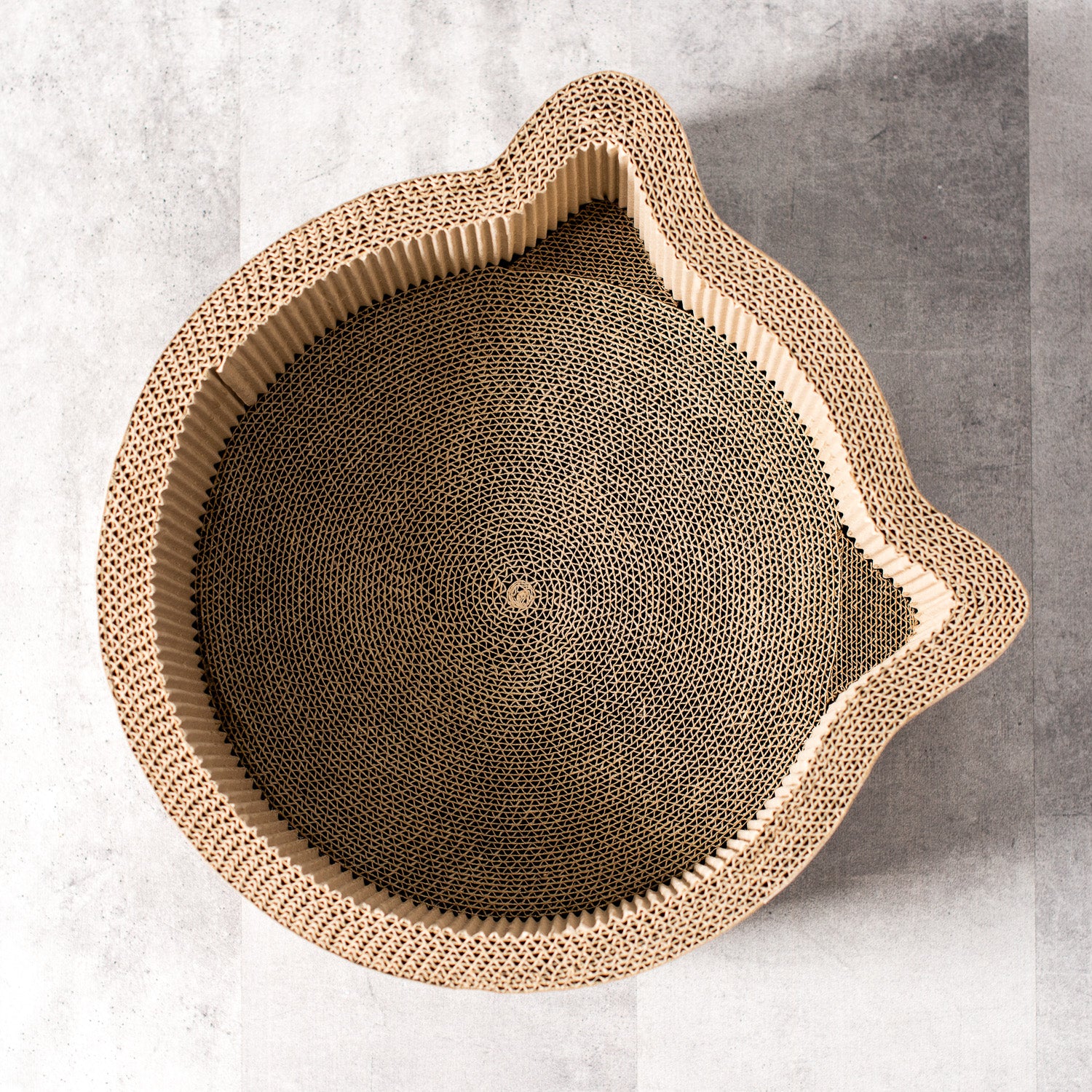 Necoichi – Cat-Headed Scratcher Bowl (Birch)